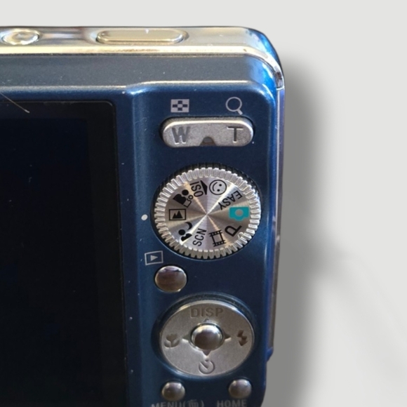 Sony Cyber-shot Blue Digital Camera Bundle - Picture 8 of 16